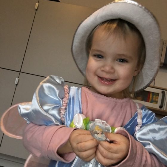 Evas lille bondegård er en pasningsordning med fokus på det enkelte barns behov og udvikling - på samme tid et alternativ til kommunal dagpleje/vuggestue.