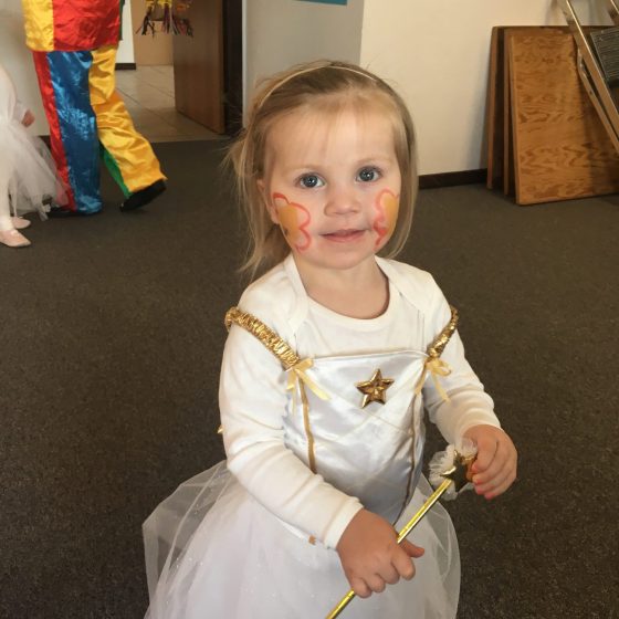 Evas lille bondegård er en pasningsordning med fokus på det enkelte barns behov og udvikling - på samme tid et alternativ til kommunal dagpleje/vuggestue.